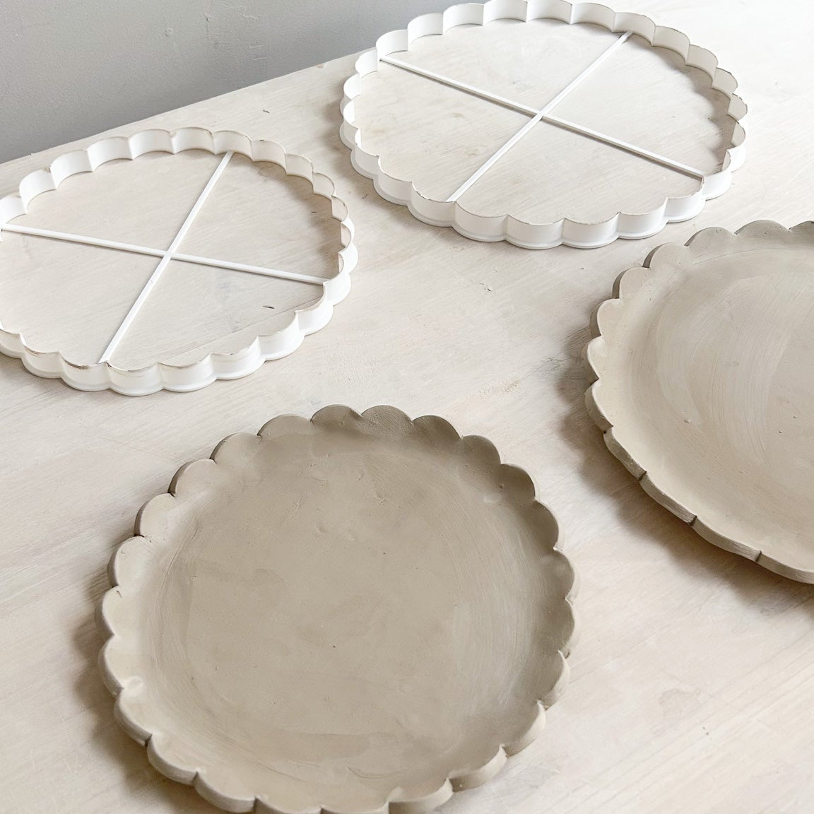 Assiette Festonnée (Plusieurs tailles)