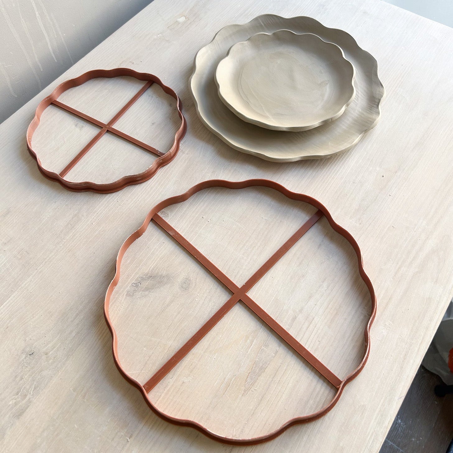 Emporte-pièce - Assiettes ondulées (Plusieurs tailles)